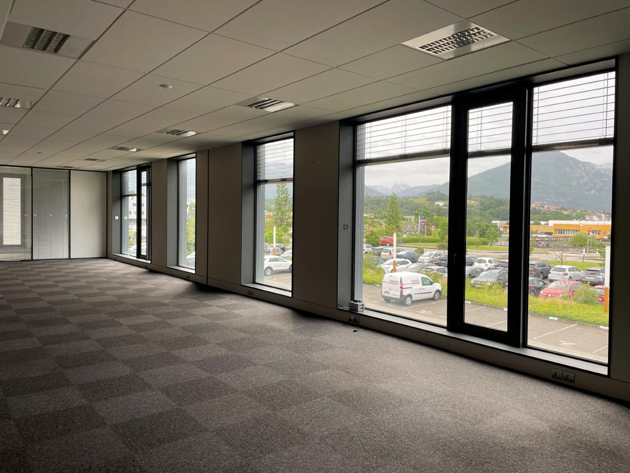 Bureau Epagny Metz-Tessy 1025m² Location bureau Epagny Metz-Tessy Haute-Savoie OLBUR2315148 17